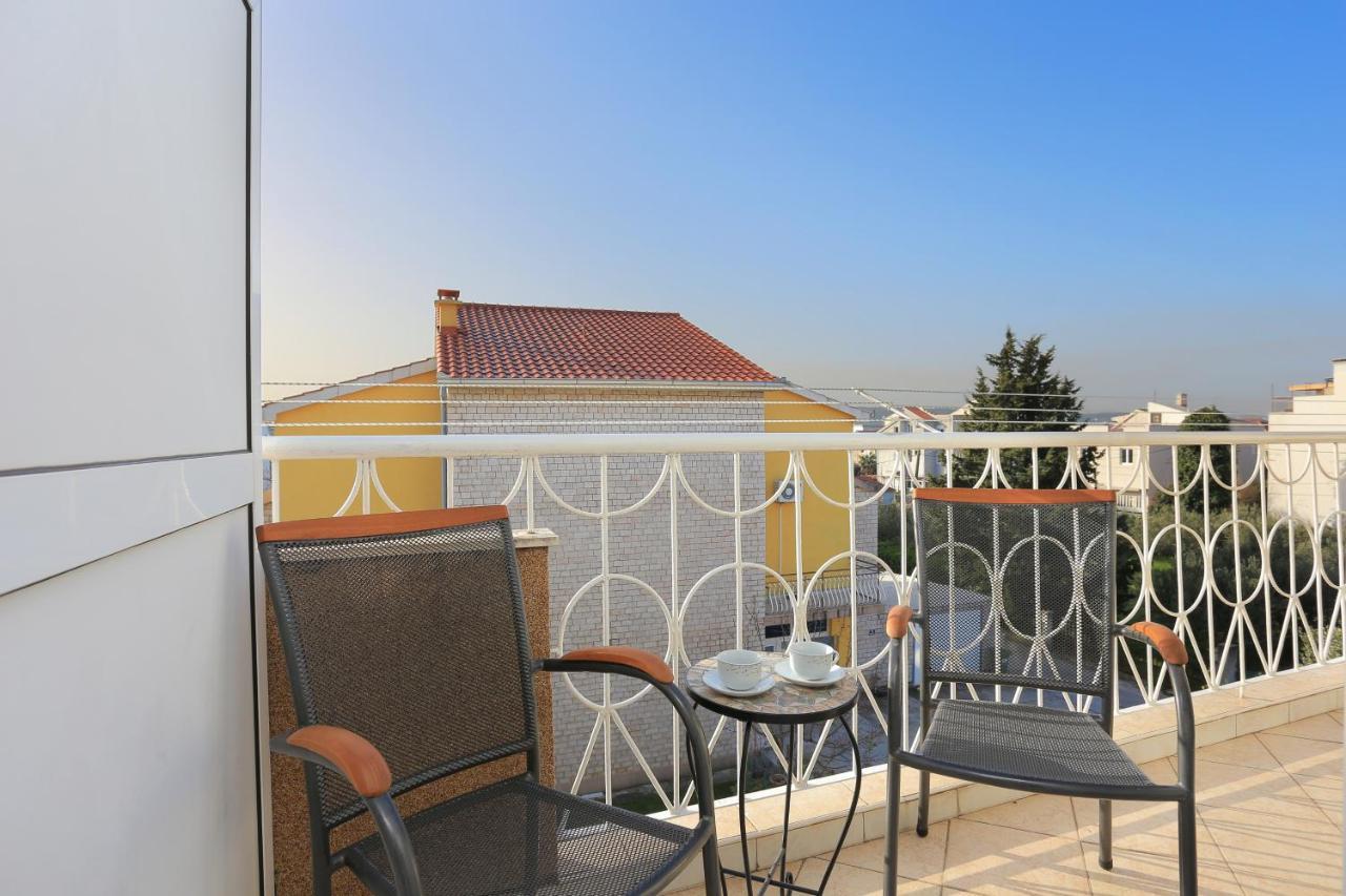 Apartments And Rooms With Parking Space Kastel Stafilic, Kastela - 18673 Luaran gambar